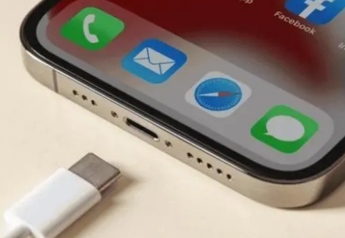 和硕苹果15维修分享iPhone15改USB-C接口后能和安卓用户互借充电器吗 